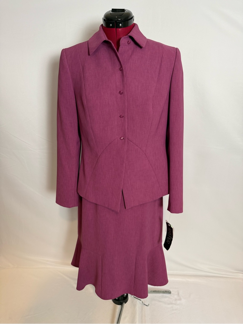 NWT Kasper Skirt Suit Women's Size 8P Orchid 2-Piece Set Blazer & Skirt